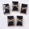 Pochettes à bijoux Boîtes d'affichage à couvercle transparent Bowknot Boîte-cadeau Carton Mallette de rangement avec éponge noire pour bague Collier Boucle d'oreille