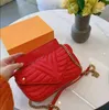 Totes 2022 New Woman Designer Bag Twill Wave Borse a tracolla Lady Chain Luxury Handbags Women Fashion Clutch Handbag