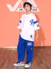 Stage Wear 2023 Abbigliamento per bambini Ragazze Kpop Outfit Costume da ballo hip-hop allentato T-shirt a maniche corte Pantaloni blu Ragazzi Street BL8716