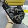 Summer Flat Slippers Women Designer Sliders Fashion Double Buckle Real Leather Solid Platform Sandaler Män Slides Shoes
