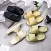 Småbarns tofflor Kids Sandaler Slides Toddlers Shoes Eva Parent-Child toffla Baby Boy Gril Pure Harts Black Trainers Kid Shoe