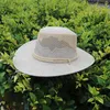 Bérets Été extérieur parasol crème solaire tout-Match chapeau de paille en relief mâle Western Cowboy haut pittoresque touristique Jazz casquette femme H54bérets