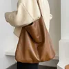 Sacos de compras bolsa de luxo bolsa de luxo ombro de couro PU vintage para mulheres de grande capacidade feminina mochila mochila 230304