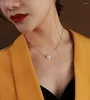 Wisiorek naszyjniki MANI E PIEDI 18K złota perła ze stali nierdzewnej naszyjnik dla kobiet projektant trendów biżuteria koreański styl INS dziewczyny śliczne