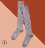 2023 Stocking Designer Mens Women Socks wełniane pończochy Wysokiej jakości ulice seniorów Wygodne kolano nóg nogi n1