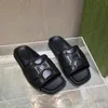 2023 tofflor kvinnor män sandal fårskinn par scuffs designer plattform fårskinn pool glider lägenheter