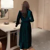 Casual Kleider 2023 Retro Samt Stehkragen Büro Dame Kleid Schlank Elegante Dunkelgrün Tragen Mode Hohe Taille Passenden Gürtel frauen Herbst