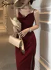 Casual Dresses Syiwidii ​​Women's Elegant BodyCon Dress Party Evening Red Wedding Silk Midi Dress Spaghetti Rem Lång satinklänningar Svartblå Z0216