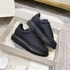 2023 جودة عالية الأحذية النساء المدربين رجال منصة جلدية حذاء شقة حفلة عرضية espadrilles عتيقة Suede Sneakers MKJ00001