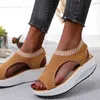 Sandaler plus size Sandaler Kvinnor 2022 Fashion Casual Platform Shoes Women Comfort Summer Soft Sports Sandaler andningsbara sneakers Z0306