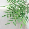 Fiori decorativi Piante artificiali 32 "Ramo lungo Eucalytus Rami verdi Arbusti finti Plastica Verde Casa Ufficio Decor