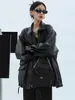 Женские куртки Lautaro Spring Aduld негабаритная водонепроницаемая черная мягкая кожаная куртка Pu Женщины с каплом с длинным рукавом мода 230303