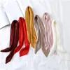 Sciarpe sciarpe quadrate capelli curvi arricciati di seta solido pieghettata decorativa per folle di raso in raso