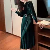 Casual Dresses 2023 Retro Velvet Stand-up Collar Office Lady Dress Slim Elegant Dark GreenWear Fashion High WaistMatching Belt Women Autumn