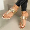 Sandalet yaz sandaletleri kadın moda gündelik plaj açık flip flop sandals metal dekorasyon bayanlar düz ayakkabılar büyük boyut 35-43 230306