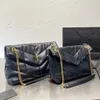 Üç boyutlu Moda Tasarımcısı Kadın Çantası Kadın Omuz çantası Çanta Çanta Orijinal Kutu Hakiki Deri Bulut çapraz gövde Altın ve gümüş siyah zincir HQY322722