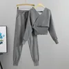 Dwuczęściowe spodnie damskie Elegancki dres Seksowny dwuczęściowy zestaw kobiet w stylu Korean Rybowany dzianinowy top i długi garnitur haremu jesienne stroje Y2K 230303