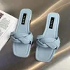 Tofflor vävande blå gula kvinnor 2023 Summer Beach Flip Flops Casual Slides Fashion Toe Beige Flat Shoes