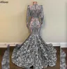 Stunning 3D Flowers Silver Trumpet Evening Dresses Sexy Plunging V Neck Special Occasion Party Gowns With Long Sleeves Dubai Arabic Formal Prom Dress Vintage CL1940