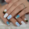 Faux ongles bleu clair onirique conçu ongle princesse horloge moyen paillettes faux carré enfantin artificiel