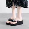 Fersenruhrschuhe Sommerfrau handgefertigt hohe Gänseblümchenblumen Flip Flops Ladies lässige Nicht -Slip -Strandschuh 75