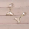 Boucles d'oreilles pendantes en perles d'eau douce naturelles, accessoires exquis en queue de poisson pour femmes, bijoux de personnalité pour fête de mariage, cadeaux