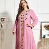 Ropa étnica 2023 Moda de mujer musulmana Primavera y otoño Hilo de oro bordado Color sólido Contraste Vestido de manga larga Abaya