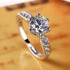 Bröllopsringar S925 Silverring Six-Claw Diamond Par Jewelry Eight Hearts and Arrows Proposal for Women