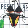 女性用水着デザイナー夏の通気性ビキニ女性用水着ファッションプリントレディー2ピースビキニバースデーギフトガールトレンディビーチウェアgppf