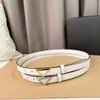 Choisissez une ceinture à la mode pour ajouter du charme à votre voyage