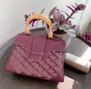 Borsa da città stilista Borsa a tracolla da donna Borsa da viaggio classica in bambù di lusso con pochette Borsa da viaggio da uomo in pelle con manico in legno Stile borse da viaggio a tracolla