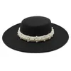 Chapeaux de ruine avare printemps automne chapeaux de capuche féminin melon rond rond fedoras large perle with gaser headgear chapel beach wedding photo elegant 230306