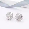 Orecchini a bottone a forma di fiore alla moda in argento sterling 925 pavimentato con zirconi eleganti regali scintillanti per la festa della mamma