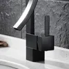 Rubinetti per lavabo bagno Lavabo Maniglia singola Montaggio su piano Rubinetto alto quadrato in ottone totale e miscelatore freddo Rubinetto per acqua Nero Oro