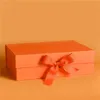 Kraft Box Chiusura magnetica Scatole per imballaggio regalo pieghevoli con nastro Confezione cosmetica ondulata personalizzata all'ingrosso LX3909