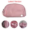 sac de ceinture lu modèles en peluche sac de taille de sport pour femmes en plein air bandoulière poitrine 1L capacité sac de taille de luxe designer sac à main pour femme boucle en métal avec logo de la marque