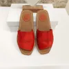 Designer nyaste märkesvaror Woody Mules Flat Slipper Shoes Beige White Black Pink Leather Sole Slide Sandal Outdoor Shoes