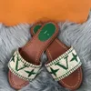 المصمم الفاخر Slippers Women Sandal 2023 New Fashion Italy Eitaly ذات قيمة عالية الصنادل في الهواء الطلق Flip-Flops Retro Retro Slide VL Waterfront Bom Dia Comfort