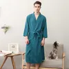 Vêtements de nuit pour femmes Peignoir de printemps et d'été pour femmes Section mince Waffle Couple Chemise de nuit Manches trois-quarts Version coréenne Absorbant