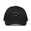 Wielokolorowe projektanty czapki bawełniane kobiety baseballowe czarny nylonowy hiphopowy mody metalowy trójkąt casquette klasyczny solidny regulowany rozmiar kapelusz dla mężczyzn pj033 c23