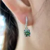 أقراط مسمار Geoki Luxury 925 Sterling Silver Cut Perfect تم تمرير اختبار الماس المجموع 1-2 CT Green Moissanite Cow Head Drop Drop