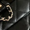 브랜드 디자이너 22S 배낭 가방 송아지 고급 패션 어깨 어깨 크로스 바디 여성 여성 지갑 카드 홀더 지갑 미니 핸드백 새로운 스타일 평범한 다이아몬드