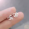 Encanto aretes de nudo de corazón pequeño pendientes de chicas elegantes chapadas plateadas regalos de joyas para el día de San Valentín G230307