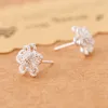 Urok Reeti 925 Sterling Silver Flower Studs For Women Elegancka biżuteria ślubna Pendientes Mujer Moda 2019 Brincos G230307