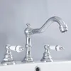 Раковина ванной комнаты Полированные хромированные кран широко распространены 3PCS Ceramics Randles Basin 3 отверстия микшер nnf974