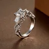 Şimdi 925 STERLING Gümüş Nişan Düğün Gelin Takı Lüks 2ct Prenses-Cut Square Diamond Ring Kadın Üç Yan Taş Cz Yüzük