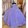 Lavendel spets quinceanera klänningar 2023 med 3D-blommor applikationer spetsar från axel söt 16 prinsessan klänning vestidos de 15 anos snörning prom party klänningar