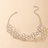 Anhänger Halsketten Hübsche Blumen Schlüsselbein Choker Halskette Für Frauen Aushöhlen Geometrie Silber Farbe Legierung Metall Einstellbare Schmuck