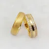 diamentowe obiecanie pierścieni dla par