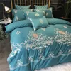 Sängkläder sätter 4st White Luxury European Royal Gold Embrodery Satin Silk Cotton Set Däcke Cover Bed Linen Fitted Sheet Pudow Case